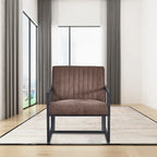 Poltrona moderna 26 Arm Chair con gambe in acciaio