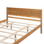 Letto a piattaforma matrimoniale in pino espresso con testiera e supporto a doghe in legno per camera da letto