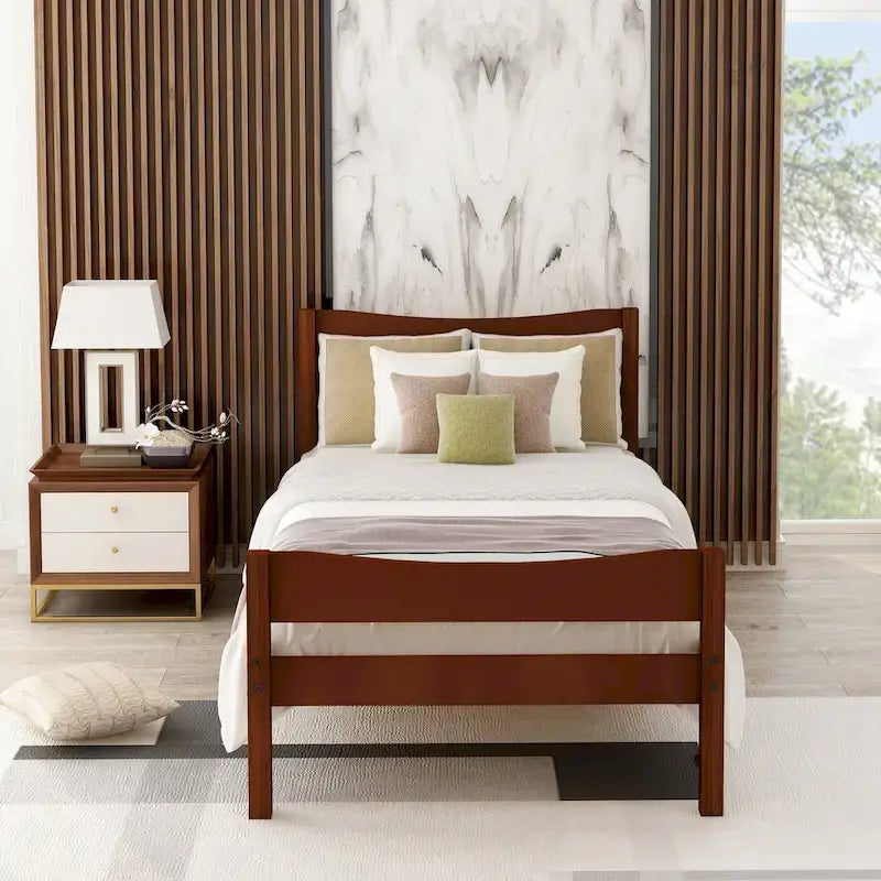 Letto a piattaforma in legno marrone misura singola