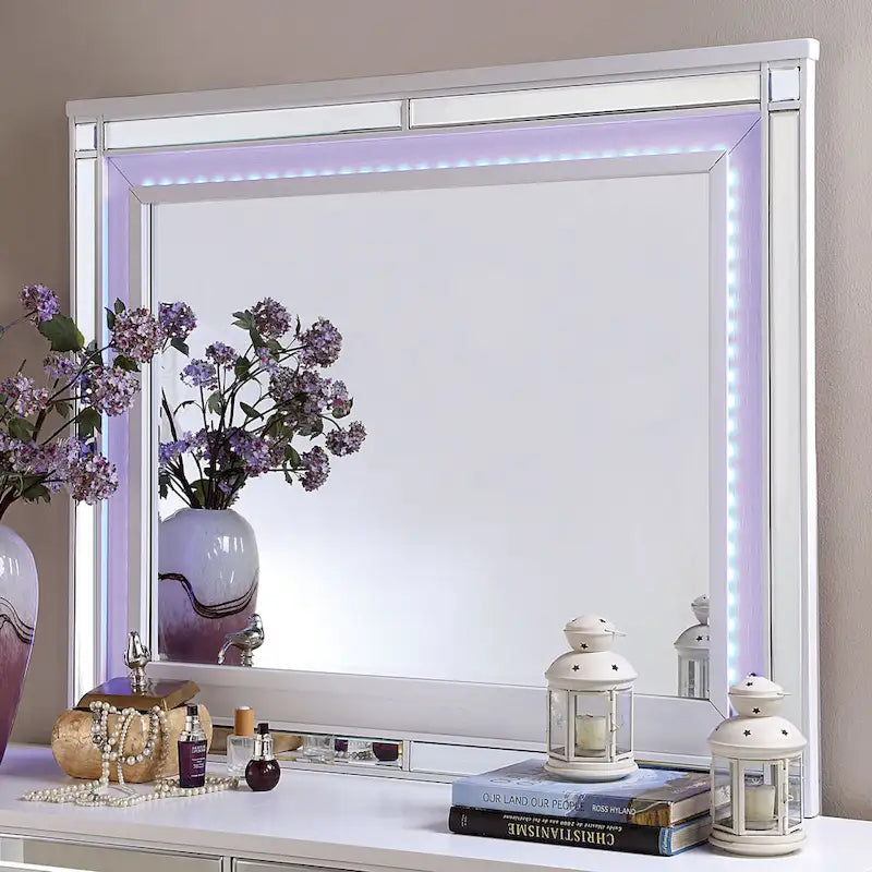 Comò a 7 cassetti e specchio Derc Contemporary, set di 2 pezzi di Furniture of America