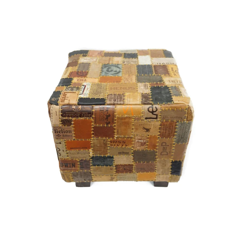 Pouf a cubo in pelle Daniella