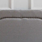 Testiera Queen 62" con rifinitura borchiata