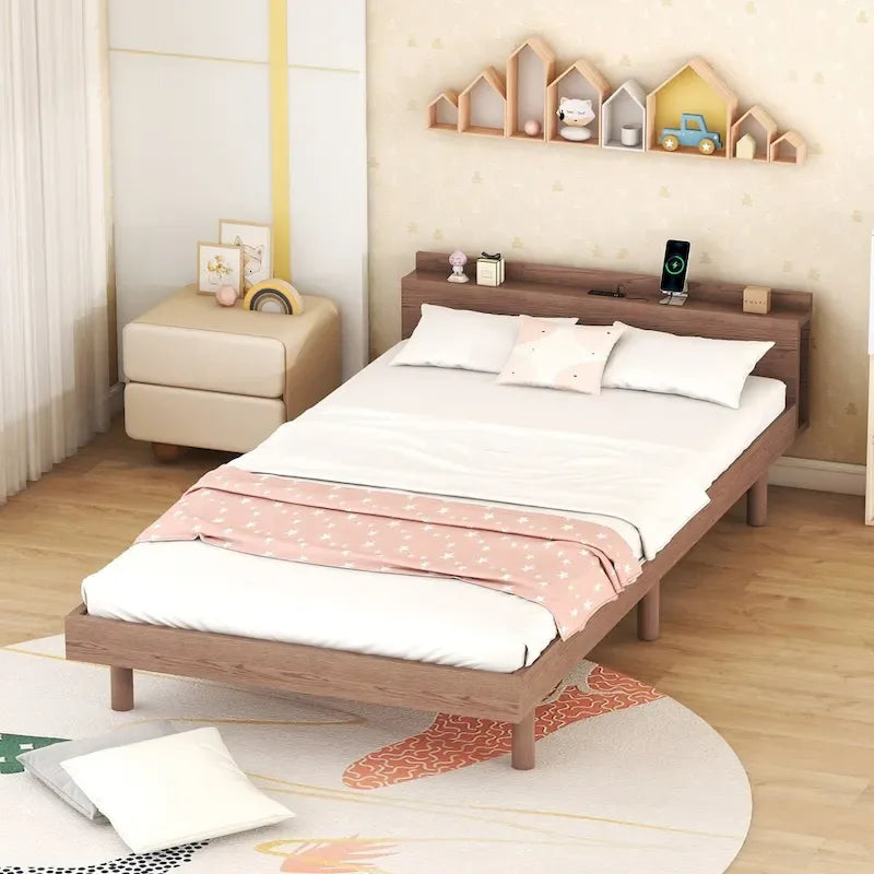 Letto a piattaforma dal design moderno con porta USB integrata