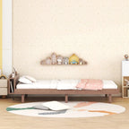 Letto a piattaforma dal design moderno con porta USB integrata