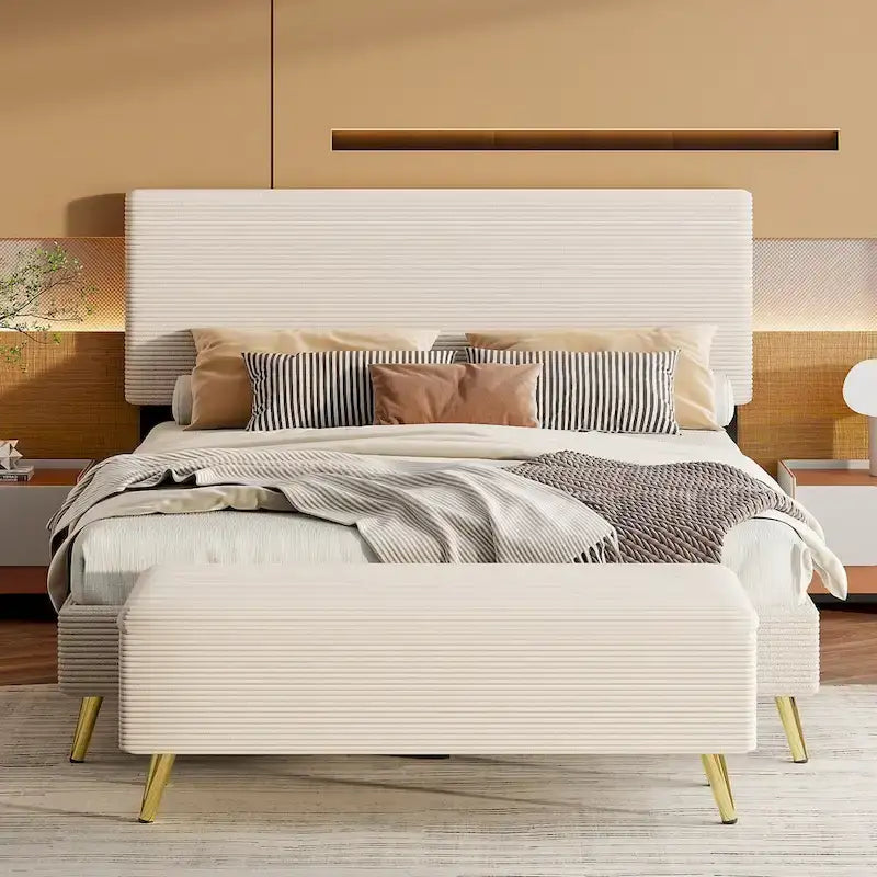 Struttura letto a piattaforma queen in legno con testiera a righe orizzontali, struttura letto imbottita con doghe in legno, non è necessaria la rete a molle