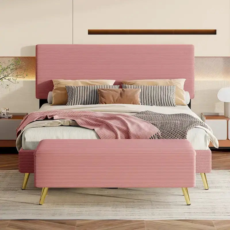 Struttura letto a piattaforma queen in legno con testiera a righe orizzontali, struttura letto imbottita con doghe in legno, non è necessaria la rete a molle