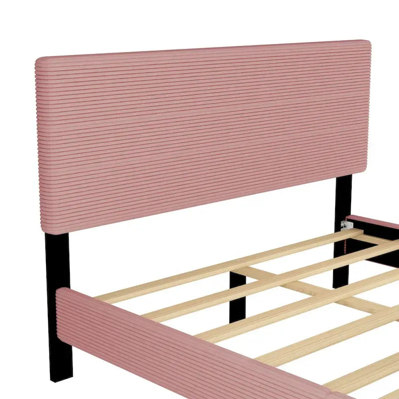 Struttura letto a piattaforma queen in legno con testiera a righe orizzontali, struttura letto imbottita con doghe in legno, non è necessaria la rete a molle